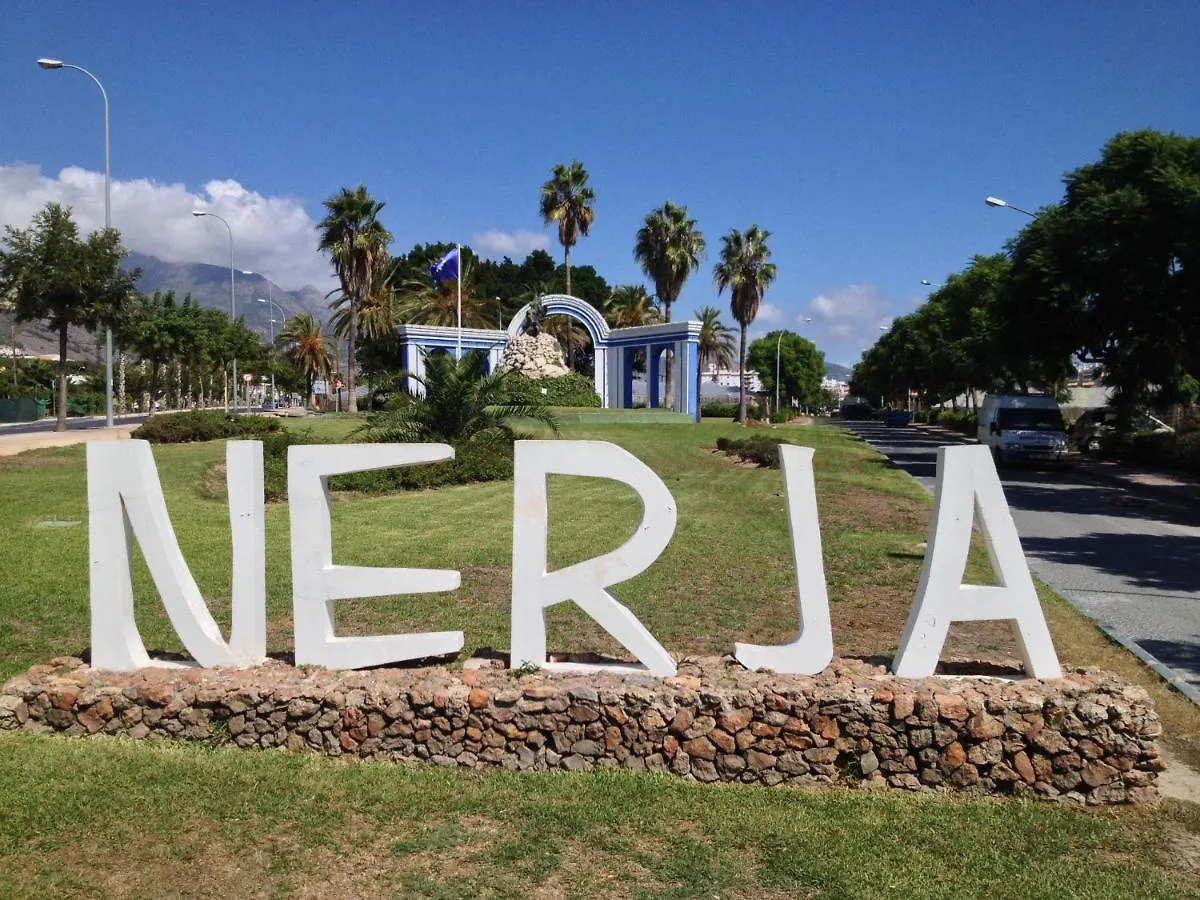 R1364 Cala De Nerja Apartment