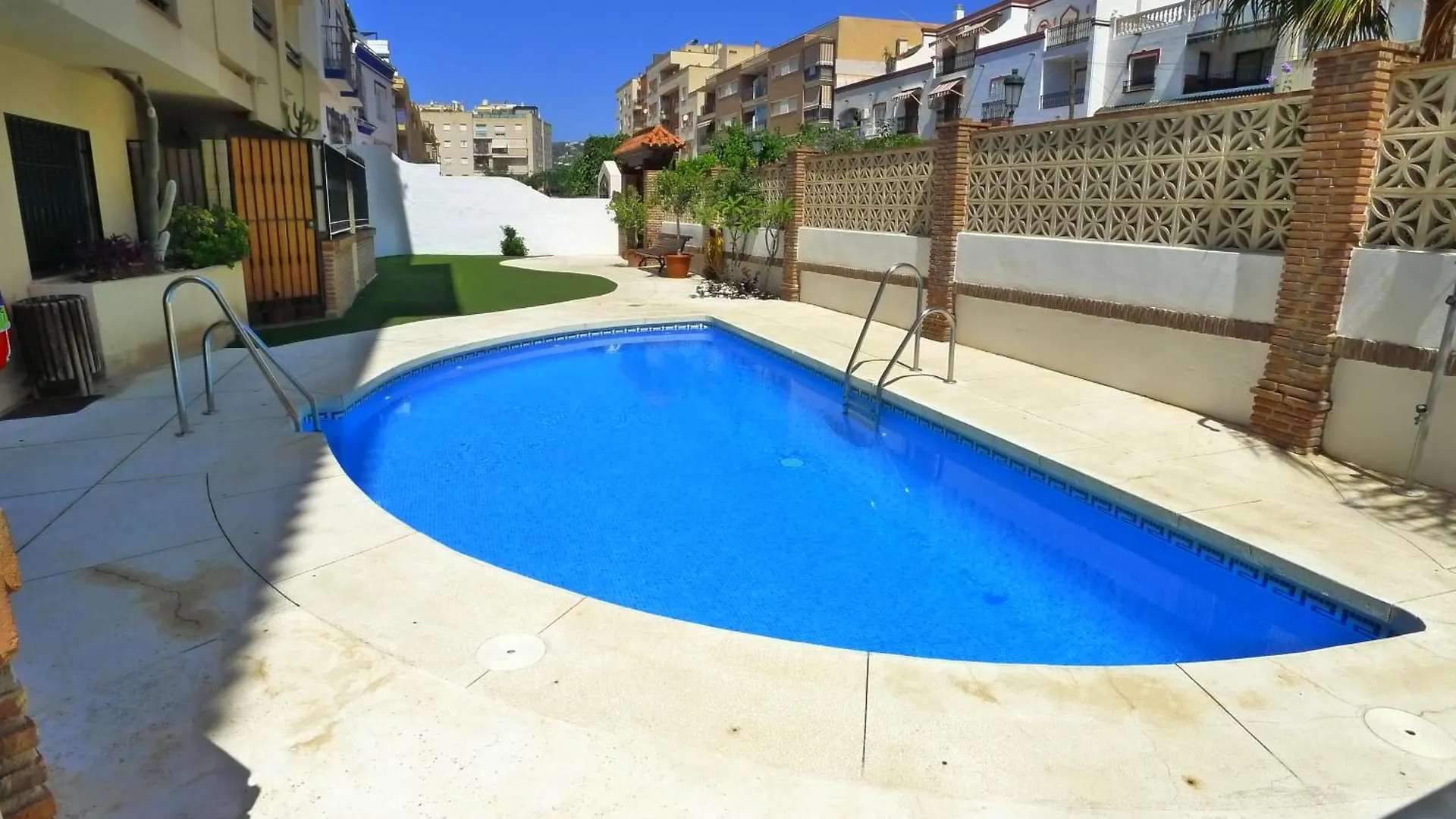 R1364 Cala De Nerja Apartment 0*,  Spain